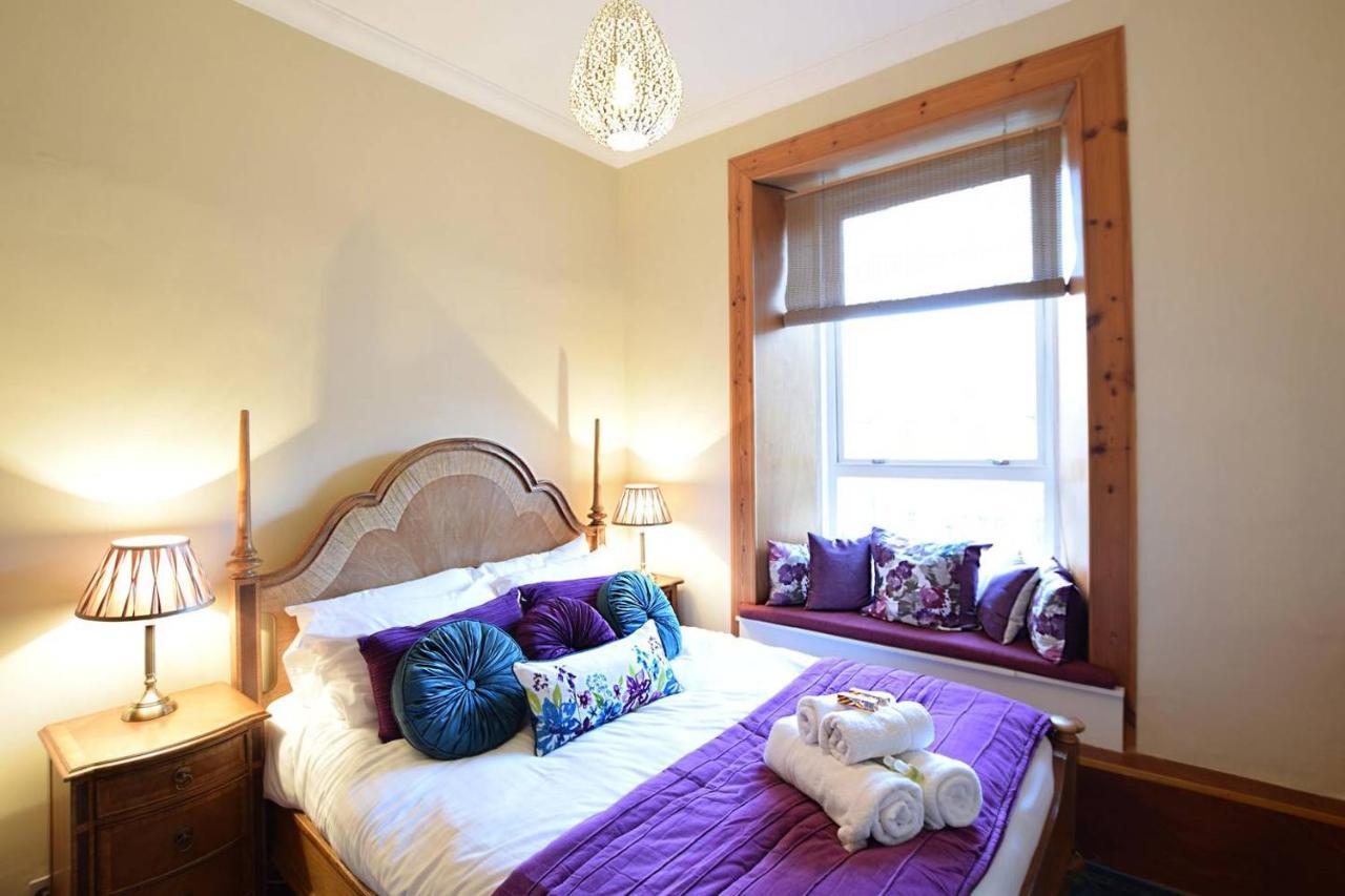 Joivy Classic Apt With Castle Views In Old Town EDI Exteriér fotografie