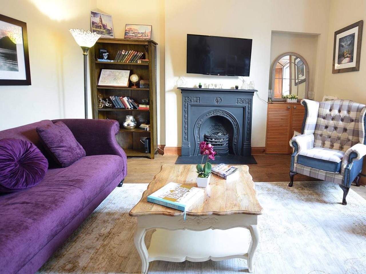 Joivy Classic Apt With Castle Views In Old Town EDI Exteriér fotografie